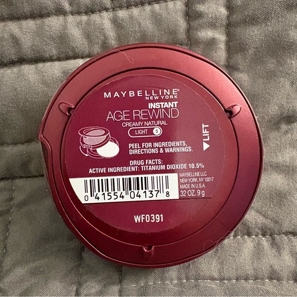MAYBELLINE INSTANT AGE REWIND CREAM COMPACT FOUNDATION CREAMY NATURAL LIGHT-5. - Picture 2 of 6